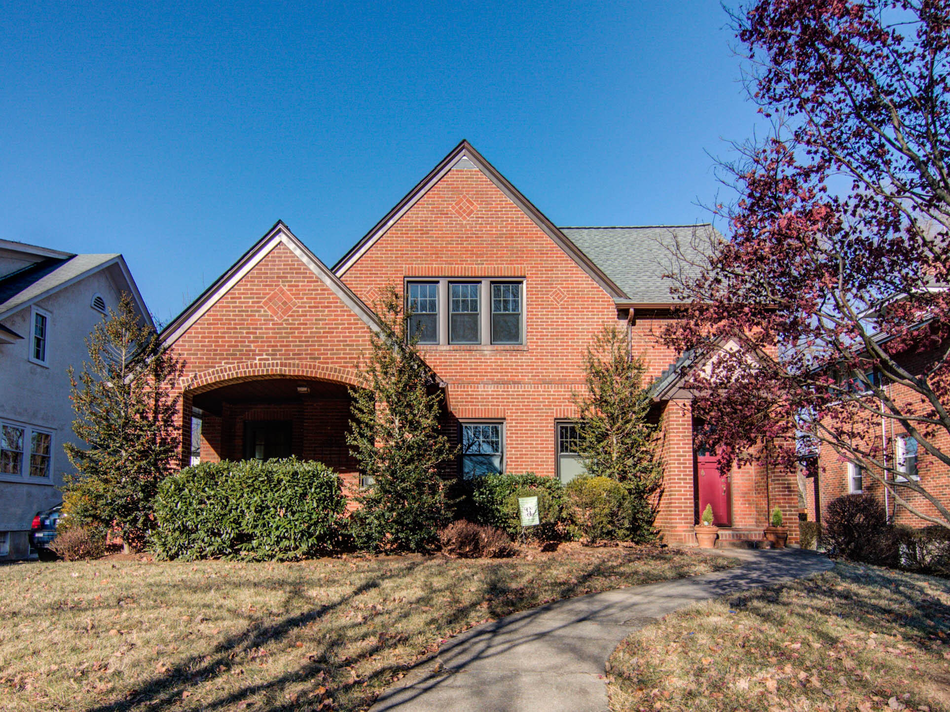 1831 Arlington Road Southwest Roanoke, VA 24015 - Photo 1 of 33 IMG_5536_37_38_39_40