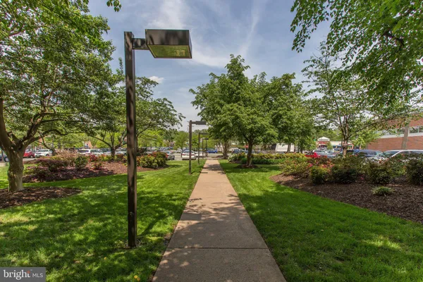 $2,500 | 4600 Duke Street, Unit 1613, Alexandria, VA 22304