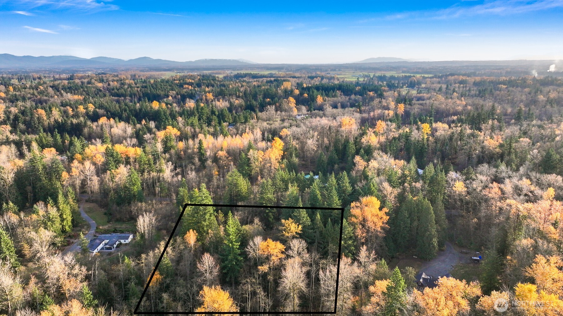 2160 H Street Road Blaine, WA 98230 - Photo 4 of 22 a view of a city