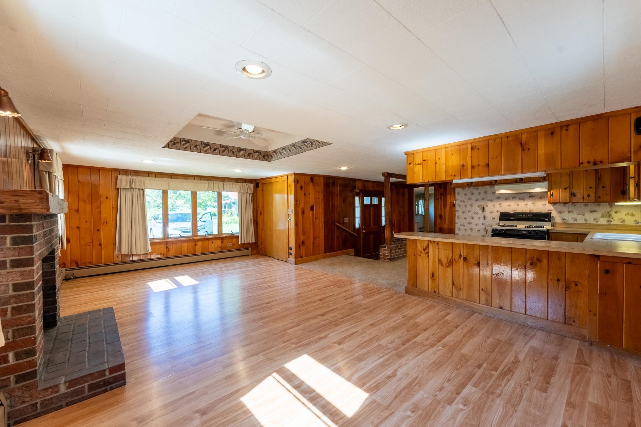 79 Middle Road Tuftonboro, NH 03816 - Photo 28 of 33 Gallery Image 28