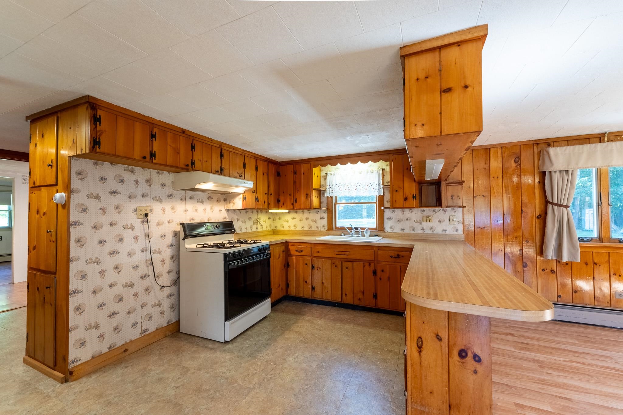 79 Middle Road Tuftonboro, NH 03816 - Photo 29 of 33 Gallery Image 29