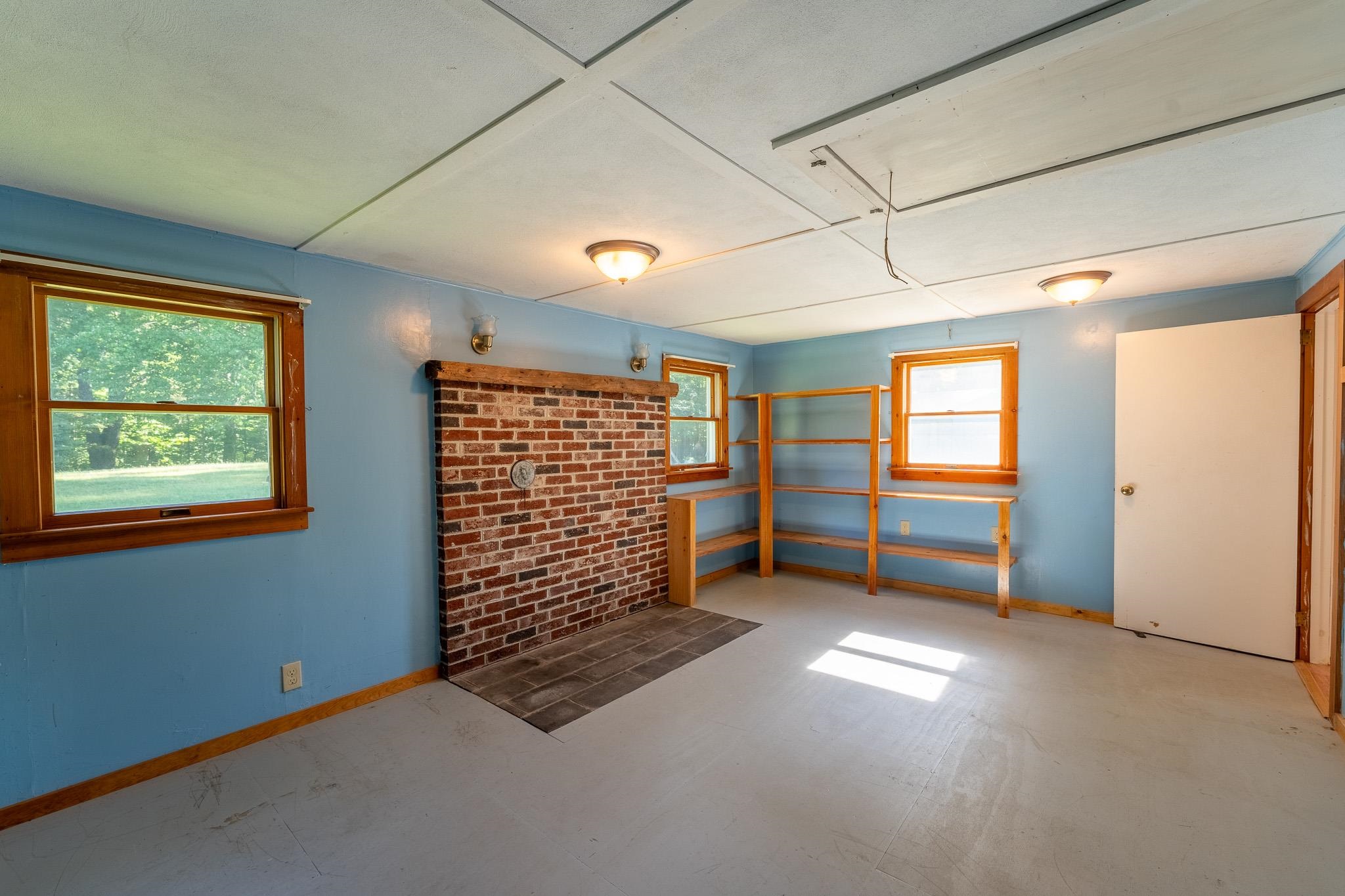 79 Middle Road Tuftonboro, NH 03816 - Photo 10 of 33 Gallery Image 10