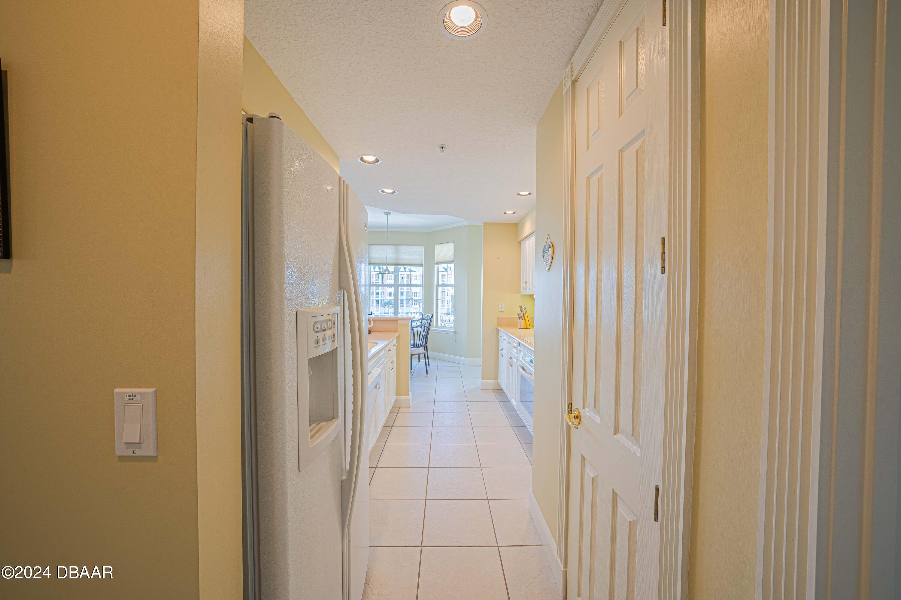 4625 Rivers Edge Village Lane, Unit 5301 Ponce Inlet, FL 32127 - Photo 6 of 50 KITCHEN TO BREAKFAST NOOK