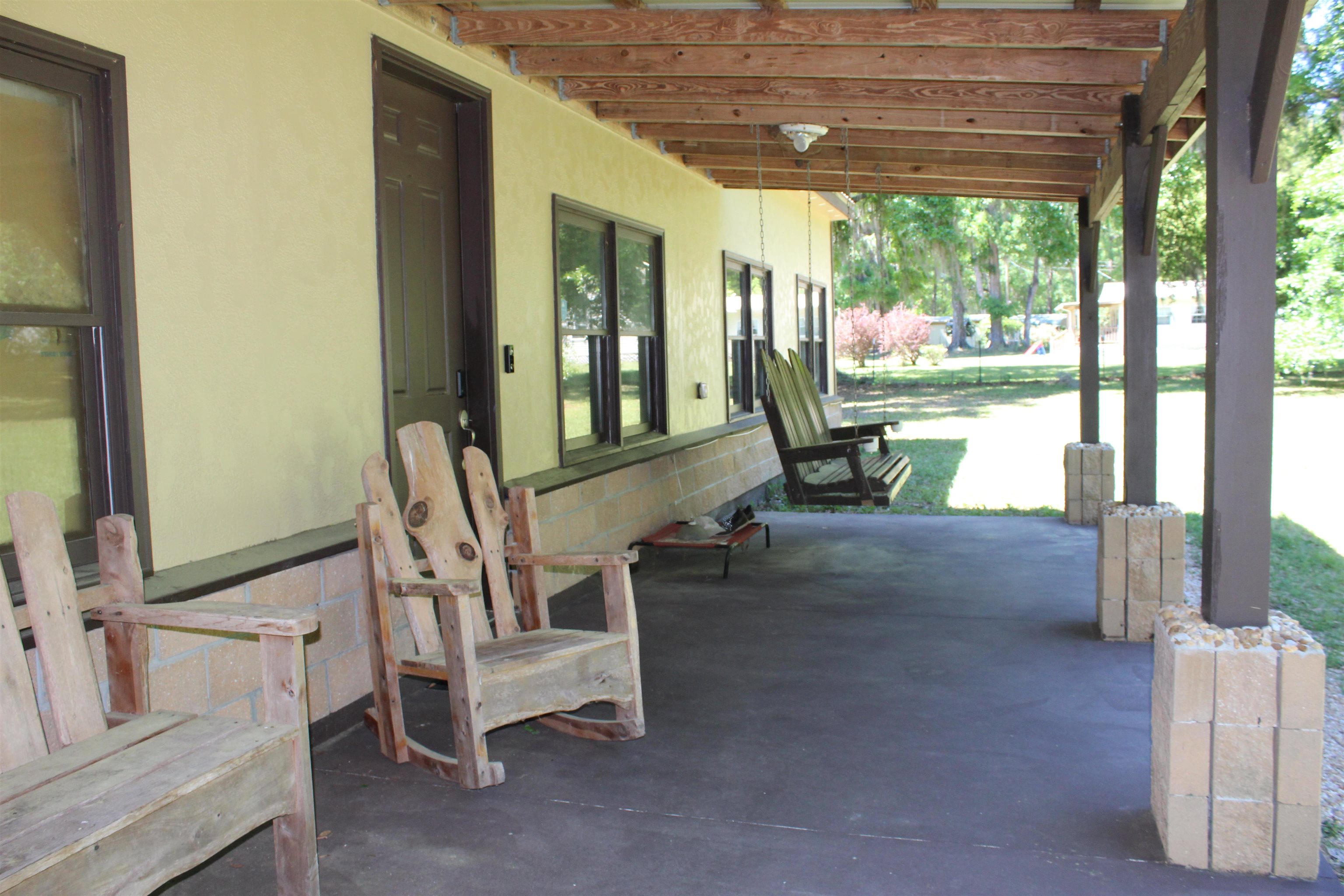 328 Northeast Prairie Road Madison, FL 32340 - Photo 2 of 41