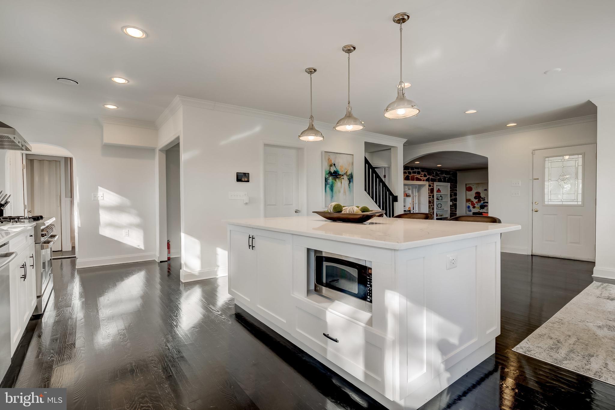 8040 Leishear Road Laurel, MD 20723 - Photo 16 of 66 Open concept, modern, bright.