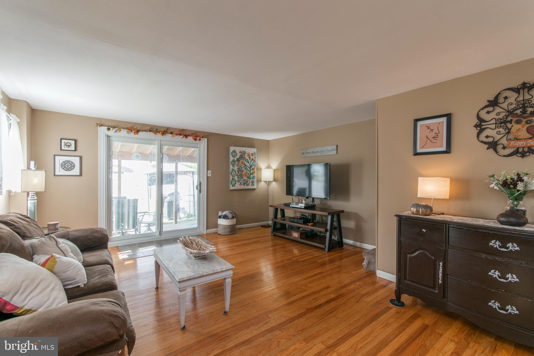 2806 Sebring Road Philadelphia, PA 19152 - Photo 4 of 30 Gallery Image 4