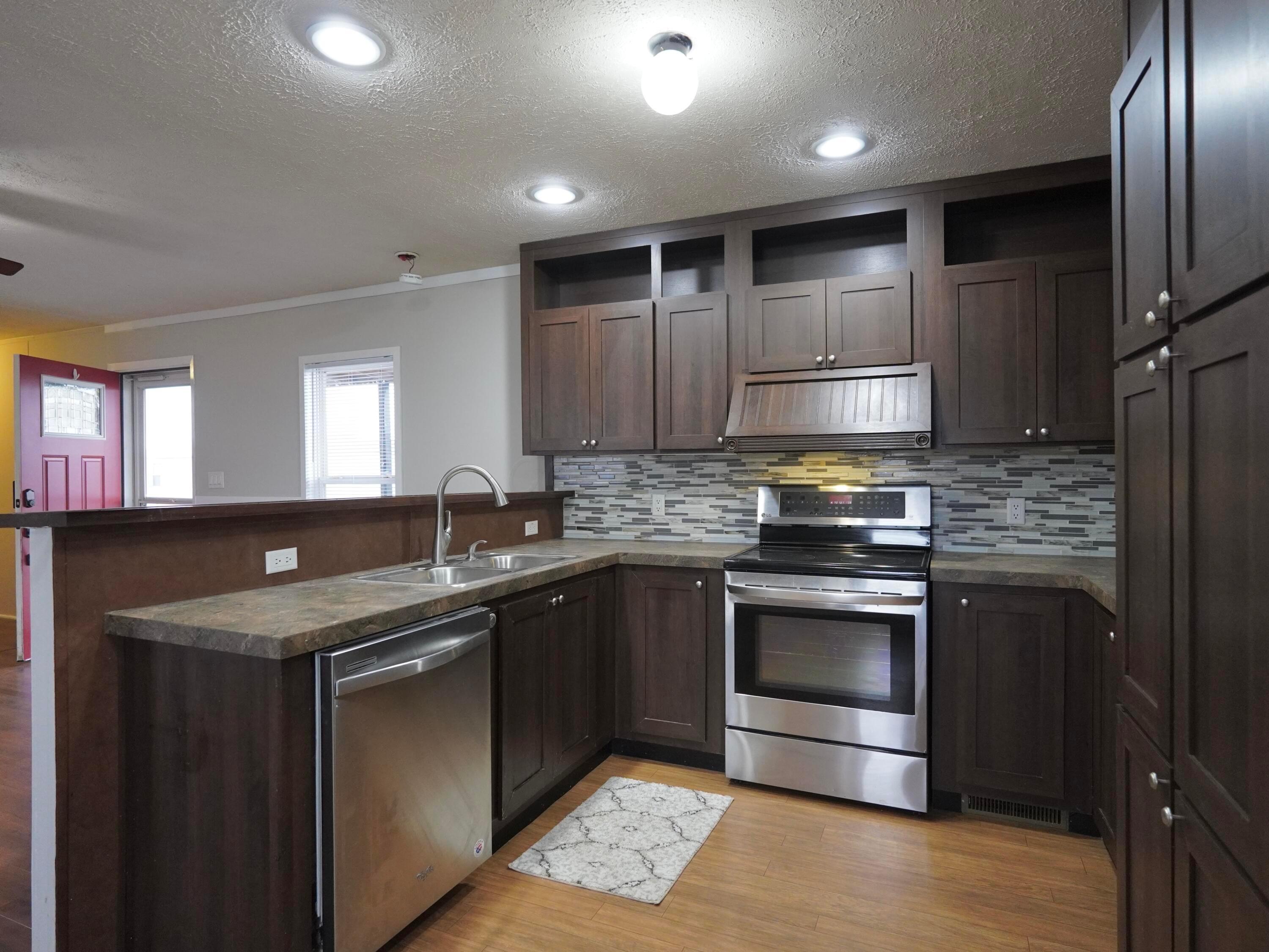 8565 Smith-Calhoun Road, Unit 128 Plain City, OH 43064 - Photo 6 of 22 Kitchen