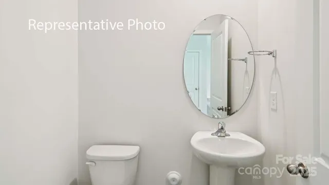 $339,000 | 680 14th Ave Court Northeast, Hickory, NC 28601