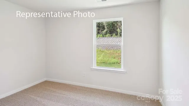 $339,000 | 680 14th Ave Court Northeast, Hickory, NC 28601