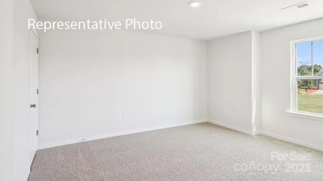 $339,000 | 680 14th Ave Court Northeast, Hickory, NC 28601