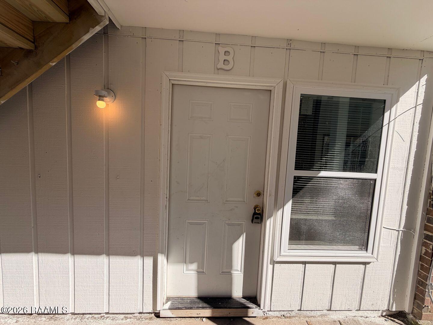 109 Limoges, Unit B Duson, LA 70529 - Photo 1 of 17 2 Bedroom 2 Bathroom Available NOW!