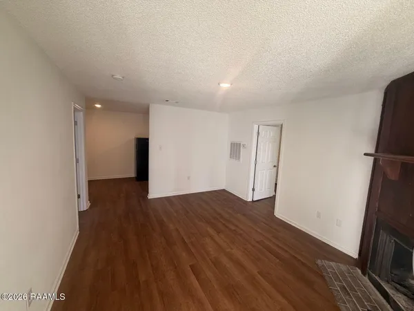 $850 | 109 Limoges, Unit B, Duson, LA 70529