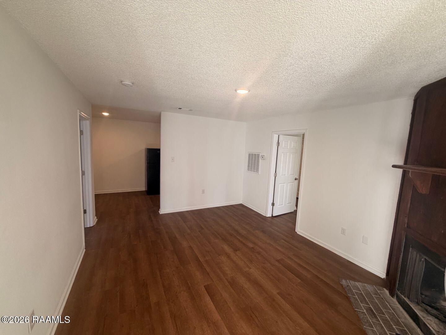 109 Limoges, Unit B Duson, LA 70529 - Photo 14 of 17 large (41)