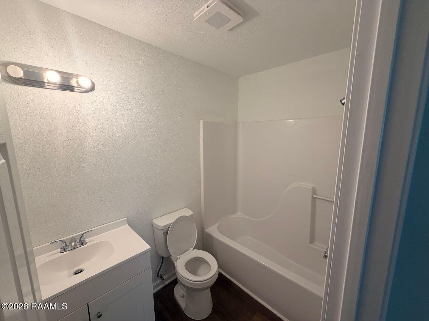 109 Limoges, Unit B Duson, LA 70529 - Photo 10 of 17 large (45)