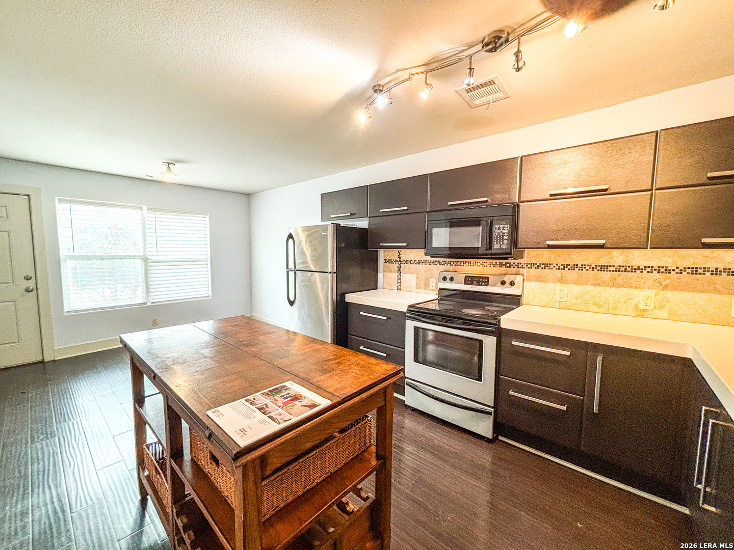 1101 Grove Boulevard, Unit 206 Austin, TX 78741 - Photo 18 of 35