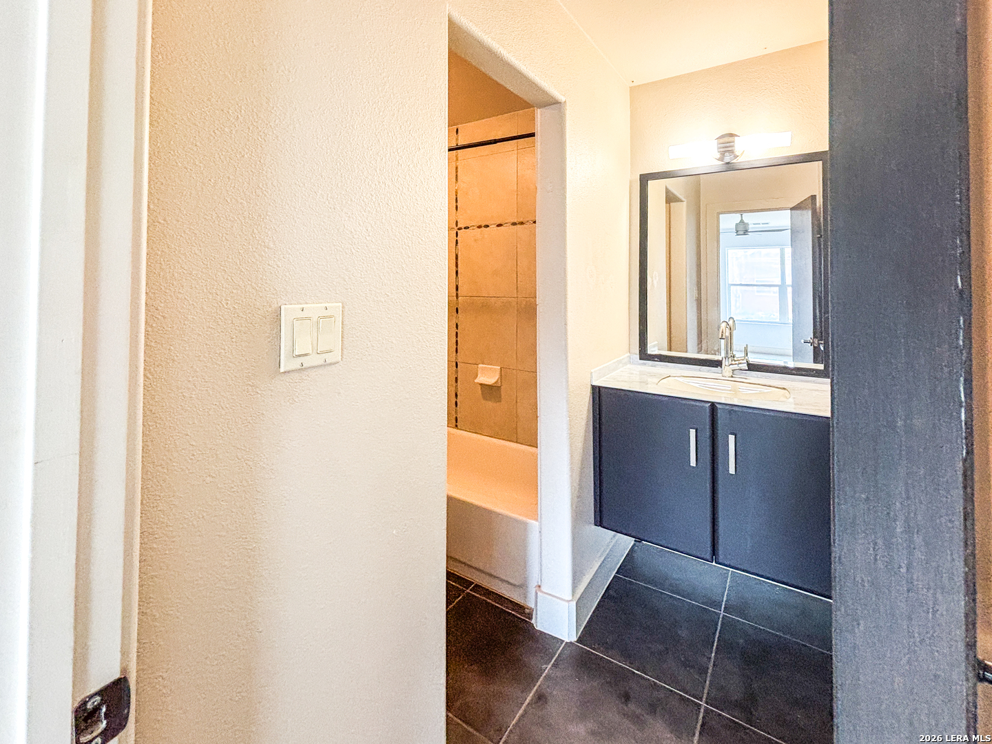 1101 Grove Boulevard, Unit 206 Austin, TX 78741 - Photo 25 of 35