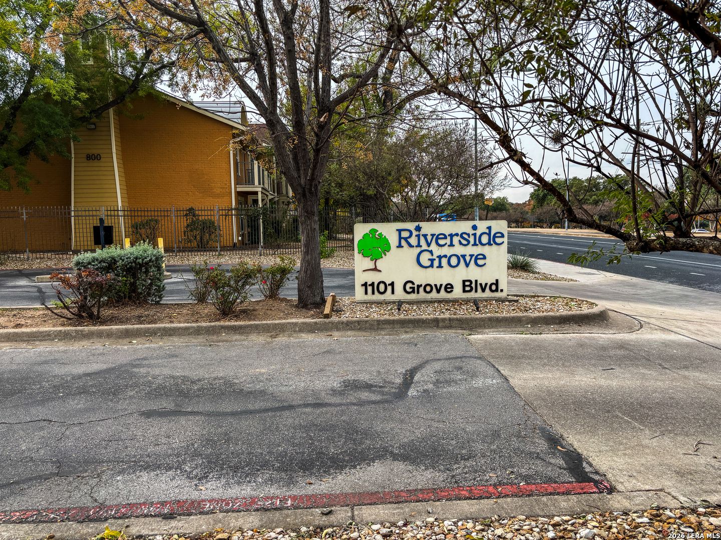 1101 Grove Boulevard, Unit 206 Austin, TX 78741 - Photo 4 of 35