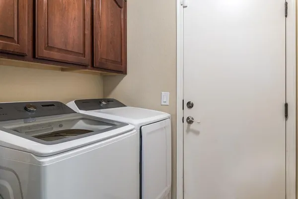 $3,495 | 1628 East Canyon Creek Drive, Gilbert, AZ 85295