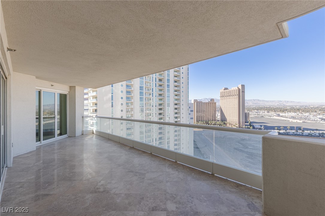 2777 Paradise Road, Unit 2103 Las Vegas, NV 89109 - Photo 17 of 65