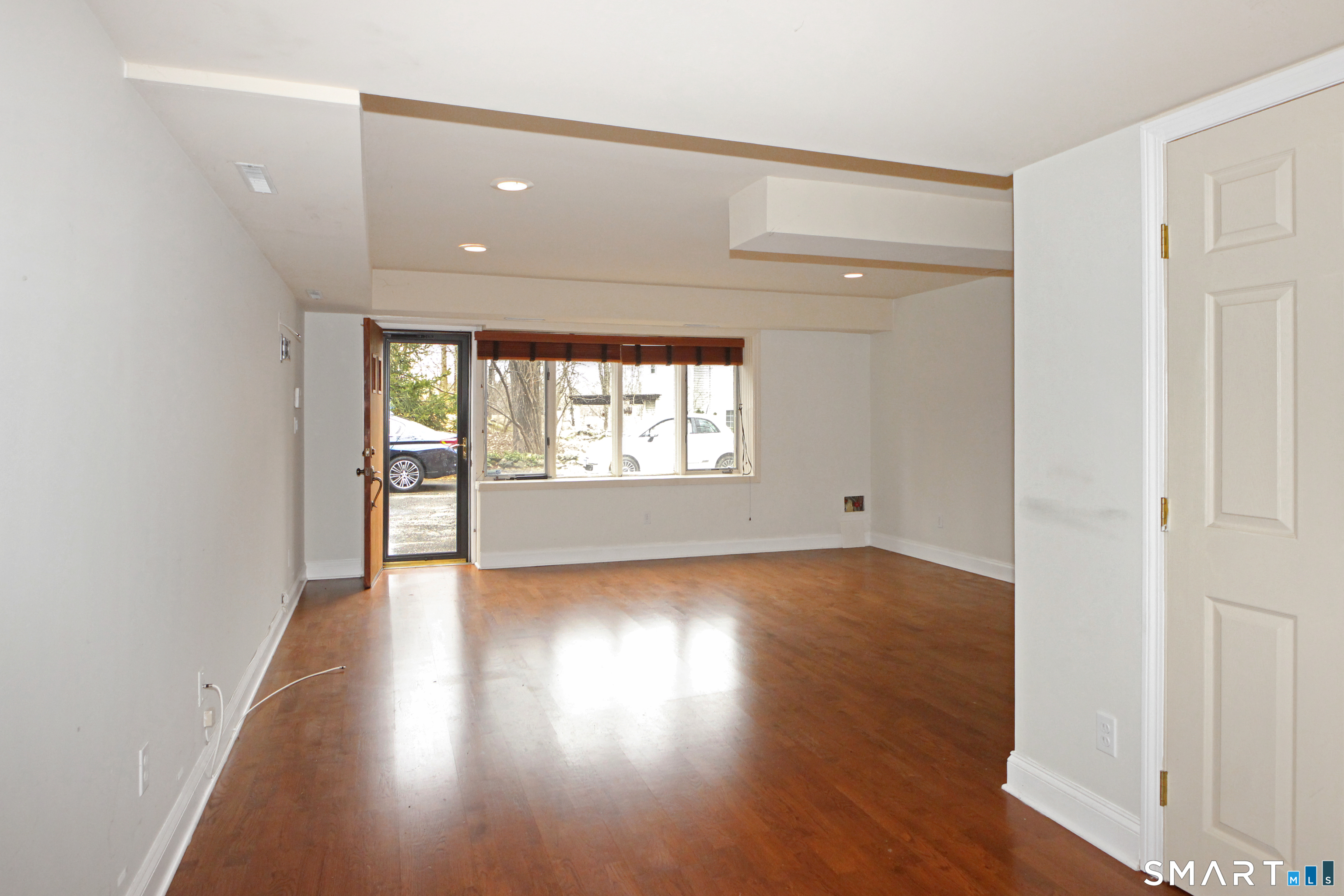 950 Rock Rimmon Road Stamford, CT 06903 - Photo 22 of 25