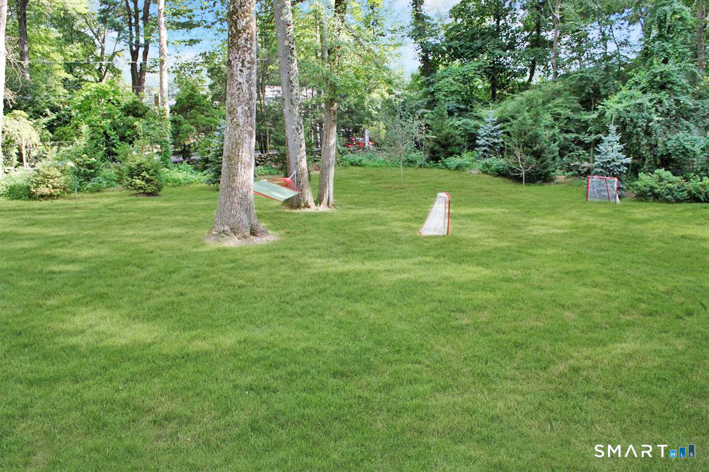 950 Rock Rimmon Road Stamford, CT 06903 - Photo 25 of 25