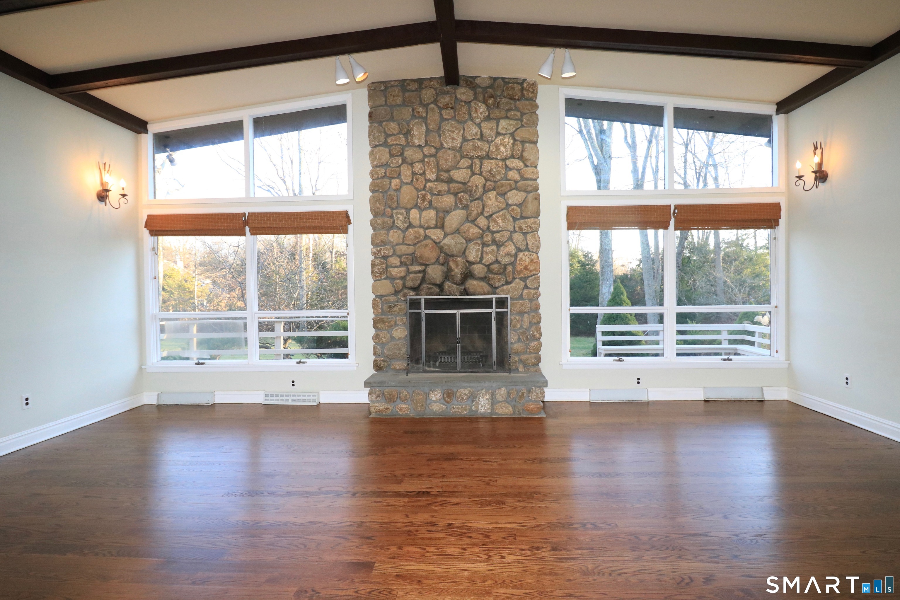 950 Rock Rimmon Road Stamford, CT 06903 - Photo 6 of 25