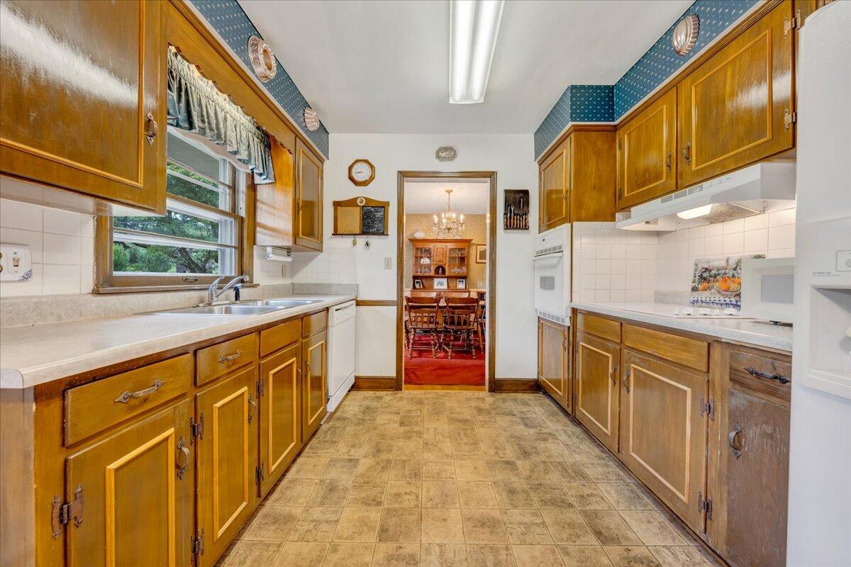 3234 Bromley Road Roanoke, VA 24018 - Photo 18 of 38 18-MIB02869