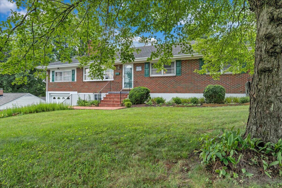 3234 Bromley Road Roanoke, VA 24018 - Photo 3 of 38 03-MIB02932
