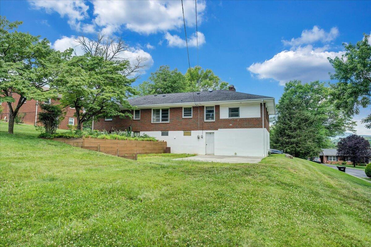 3234 Bromley Road Roanoke, VA 24018 - Photo 33 of 38 33-MIB02914