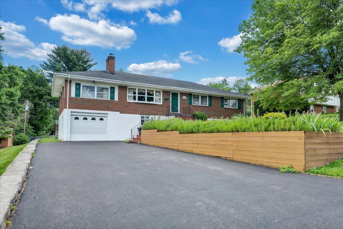 3234 Bromley Road Roanoke, VA 24018 - Photo 35 of 38 35-MIB02926