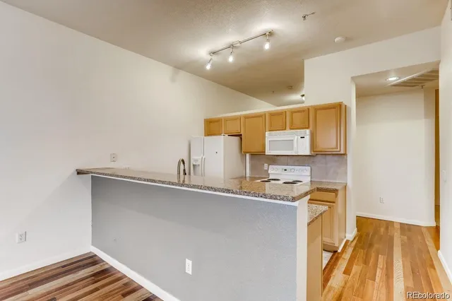 $255,000 | 15475 Andrews Drive, Unit 316, Denver, CO 80239