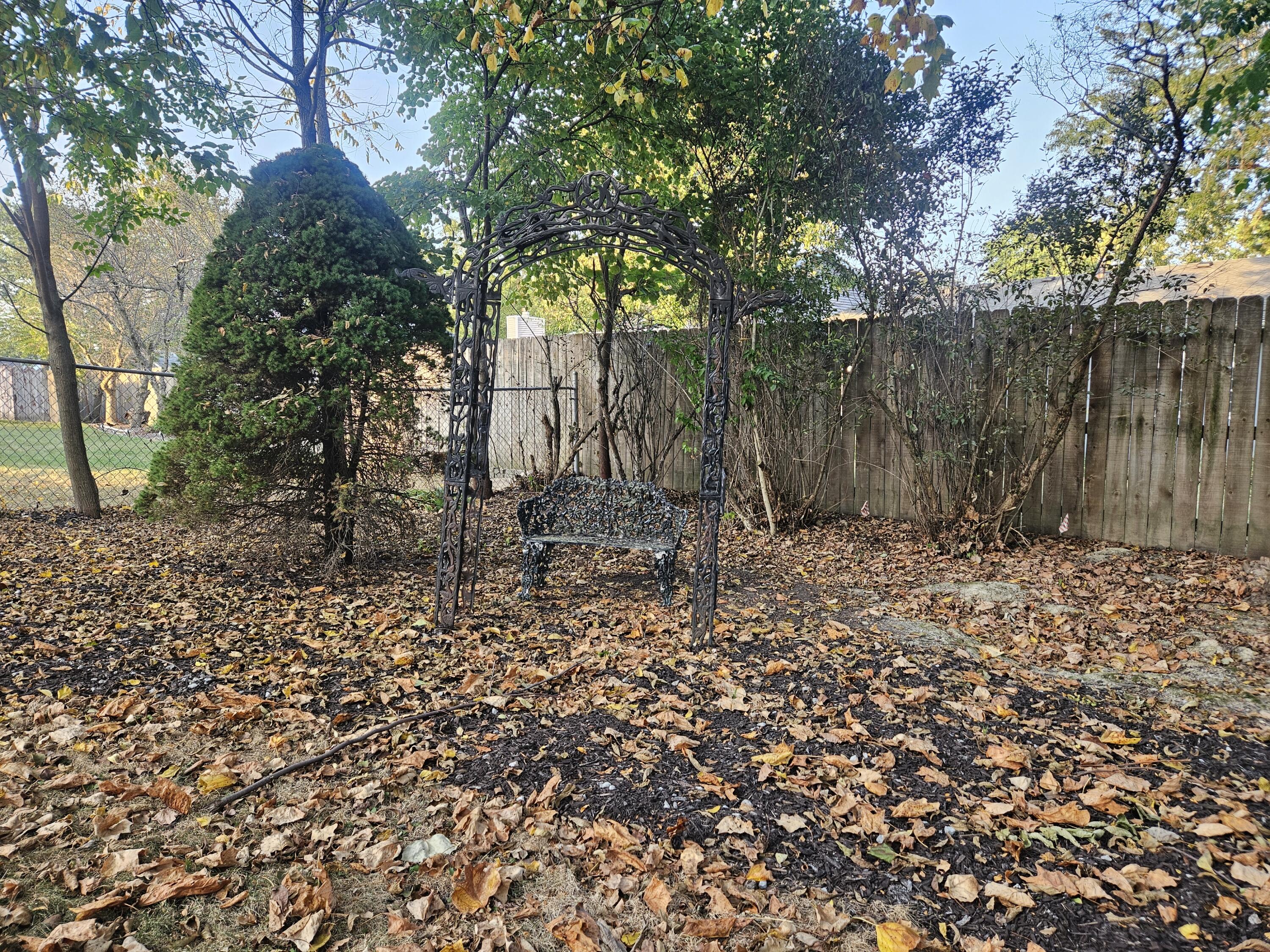 680 Meadow Lane Crown Point, IN 46307 - Photo 42 of 46 a backyard of a house with lots of green space