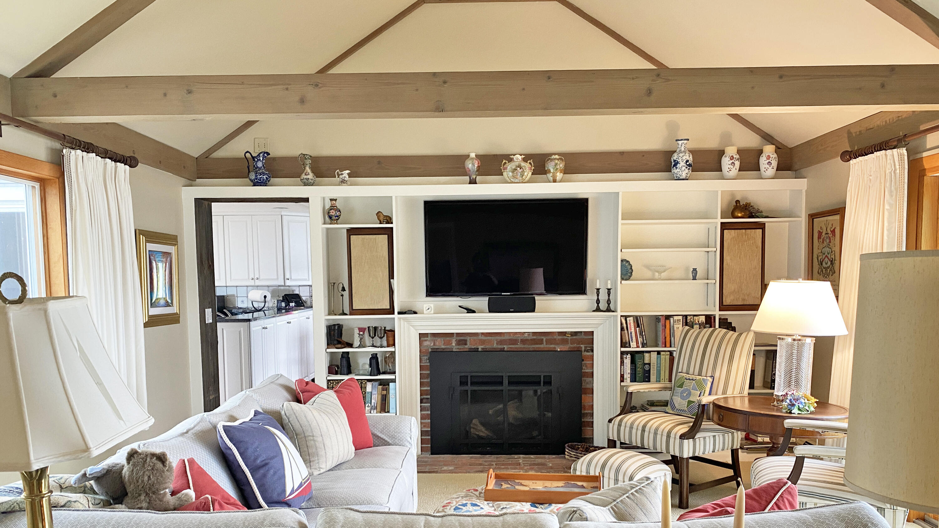 2 Old Snake Pond Road Forestdale, MA 02644 - Photo 20 of 83 Livingroom