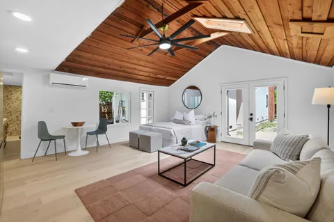 $1,289,000 | 1640 9th Avenue, Sacramento, CA 95818