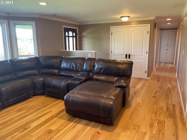 32488 Deberry Road Creswell, OR 97426 - Photo 11 of 30 Gallery Image 11
