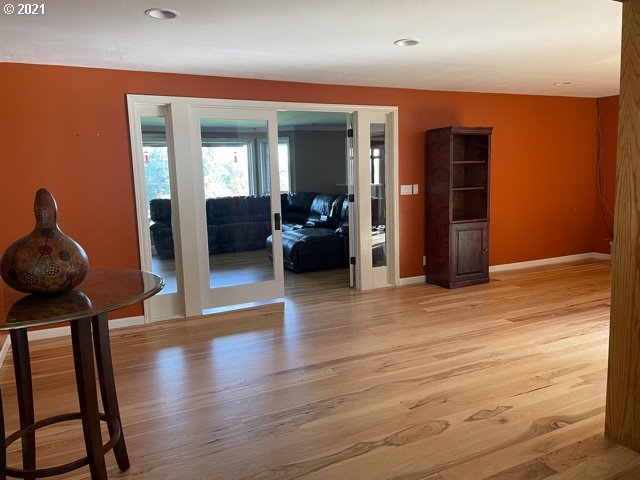 32488 Deberry Road Creswell, OR 97426 - Photo 10 of 30 Gallery Image 10