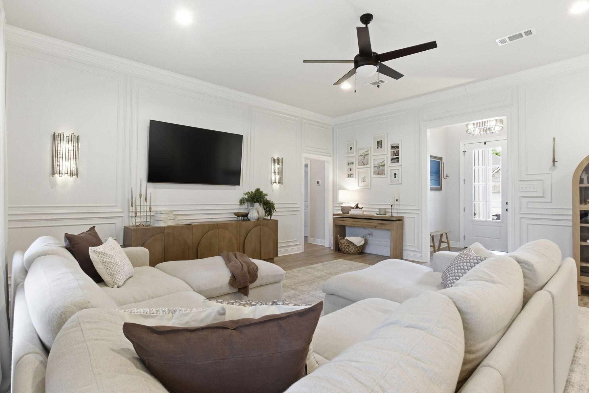 140 Flora Lane Freeport, FL 32439 - Photo 15 of 77 a living room with furniture and a flat screen tv