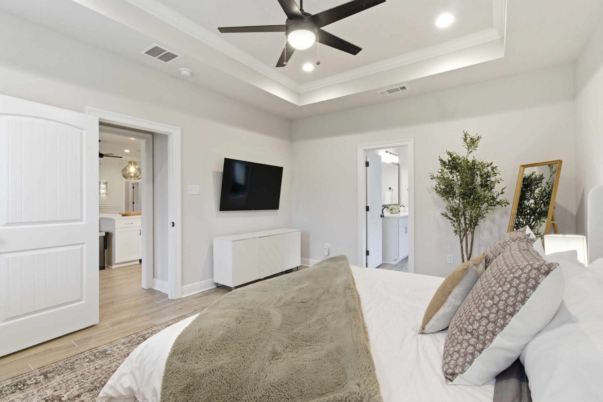 140 Flora Lane Freeport, FL 32439 - Photo 29 of 77 95-web-or-mls-IMG_0794