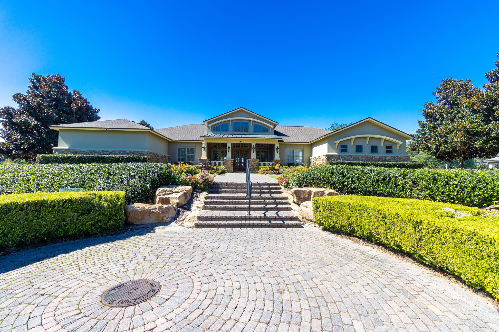 140 Flora Lane Freeport, FL 32439 - Photo 70 of 77 a front view of a house with a yard