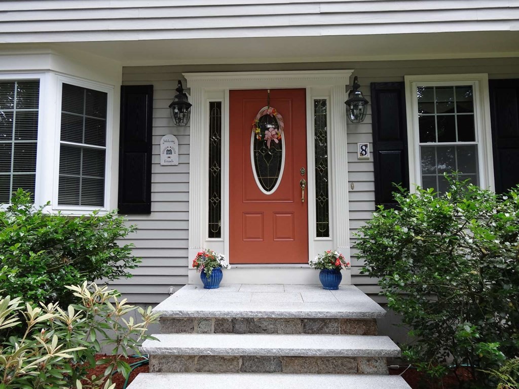 8 Lee Road Medfield, MA 02052 - Photo 5 of 19 Gallery Image 5