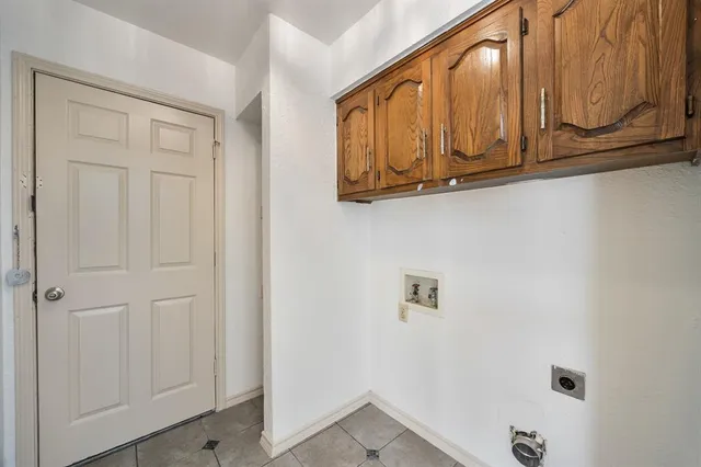 a close up of a microwave