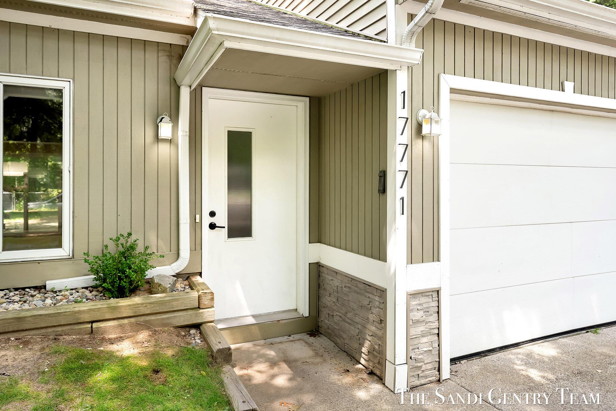 17771 148th Avenue Spring Lake, MI 49456 - Photo 4 of 33 AIV00268