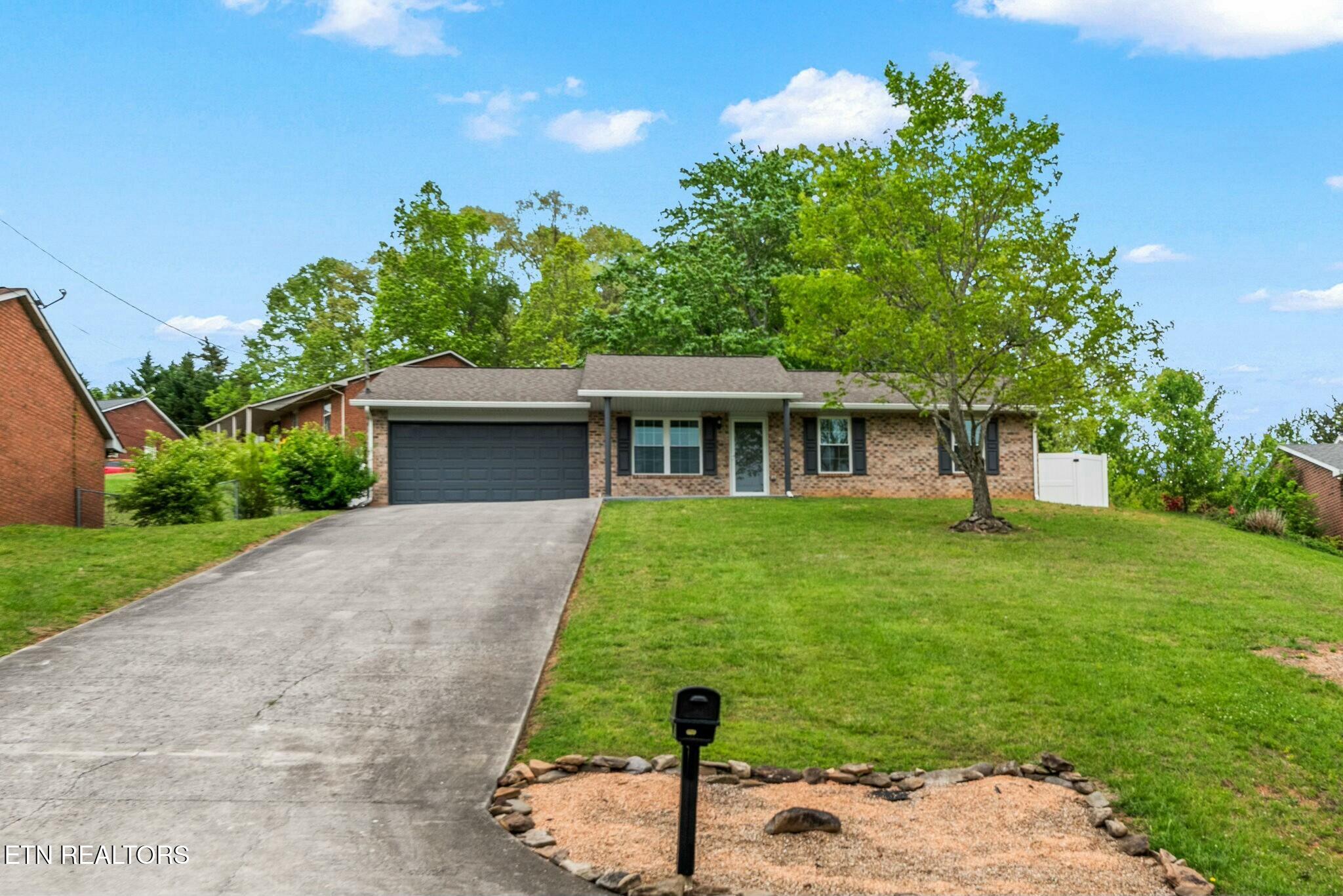4918 Stewart Ridge Road Knoxville, TN 37938 - Photo 1 of 27 tempImageWN1eVu