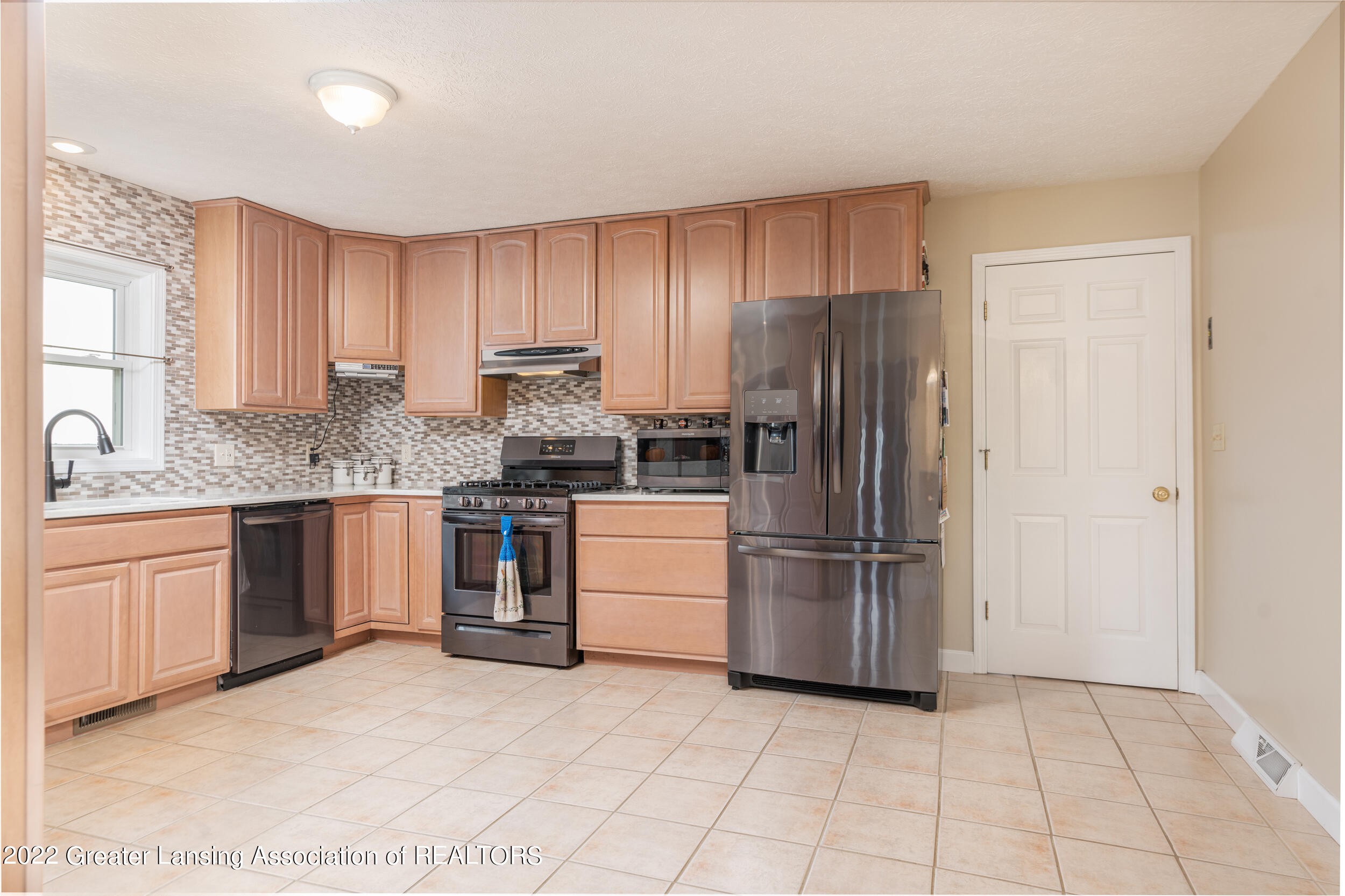 733 West Epton Road Henderson, MI 48841 - Photo 6 of 33 Kitchen