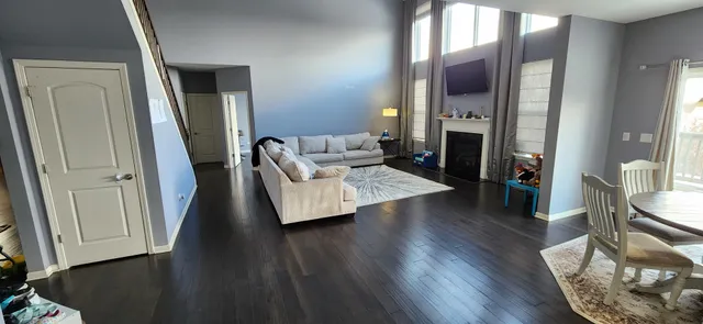 $750,000 | 264 Norway Court, Bartlett, IL 60103