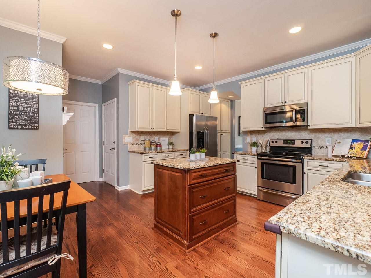 12005 Amoretto Way Raleigh, NC 27613 - Photo 9 of 30