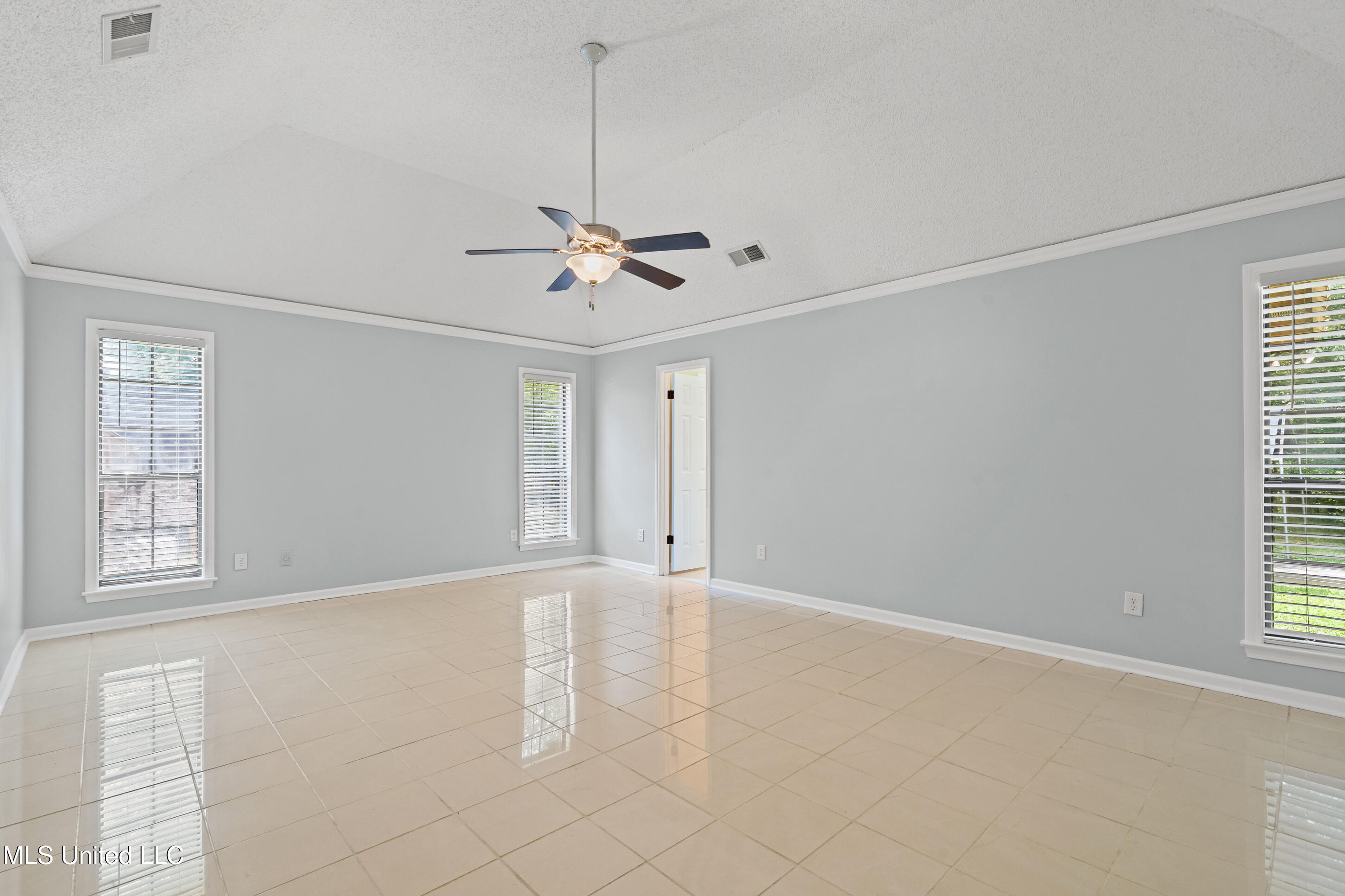 2403 Geneva Drive Nesbit, MS 38651 - Photo 17 of 31 17__dsc1791