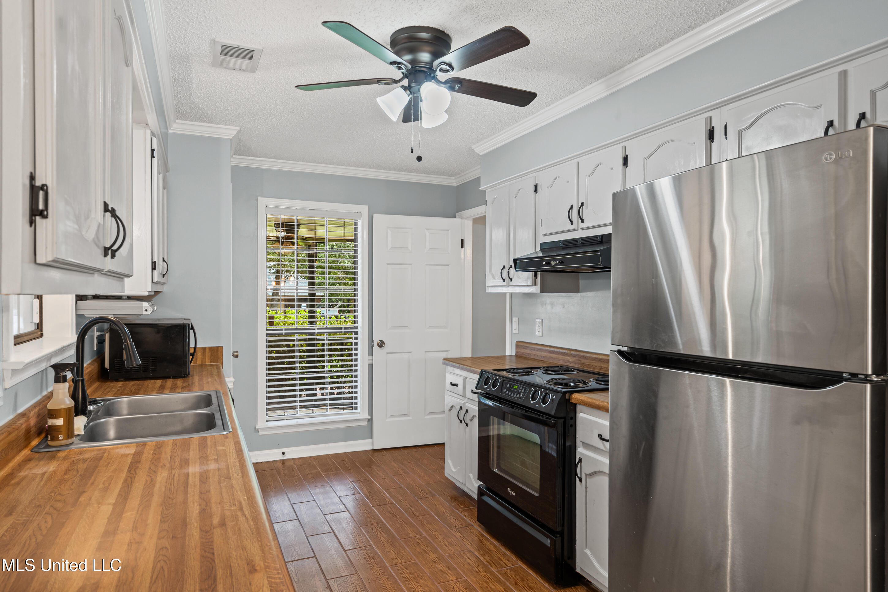 2403 Geneva Drive Nesbit, MS 38651 - Photo 10 of 31 10__dsc1767