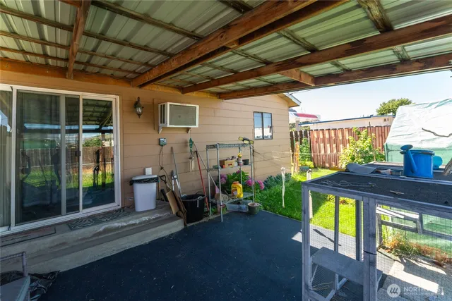 $160,000 | 323 East Grand Coulee Avenue, Grand Coulee, WA 99133