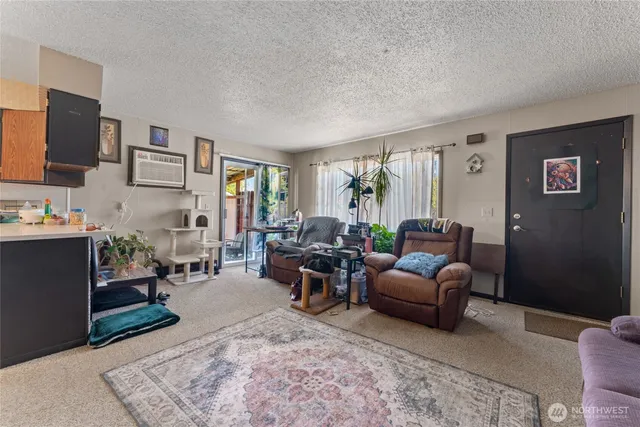 $160,000 | 323 East Grand Coulee Avenue, Grand Coulee, WA 99133